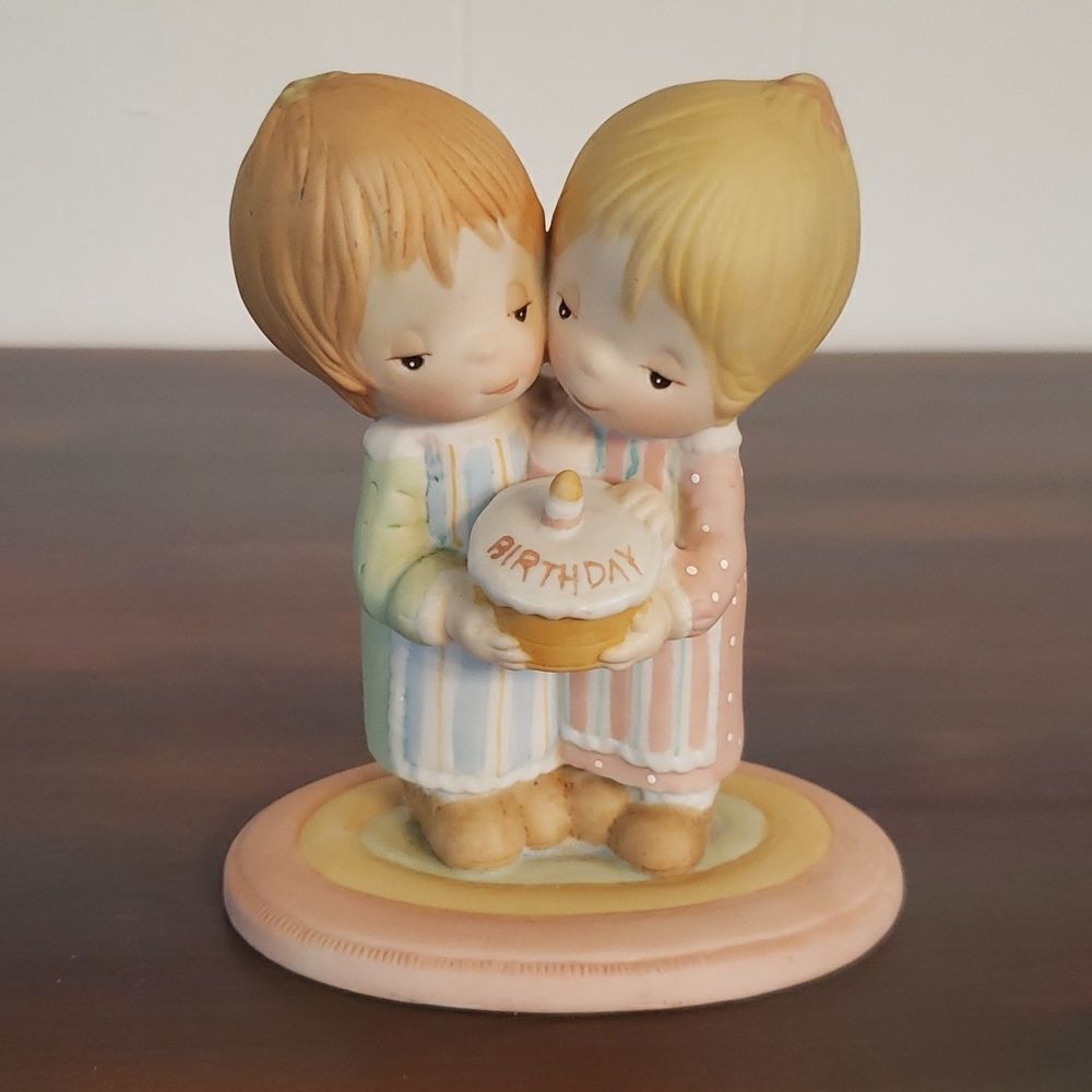 Vtg Betsey Clark "Hope Your Birthday Brings All Your Favorite Things" Figurine